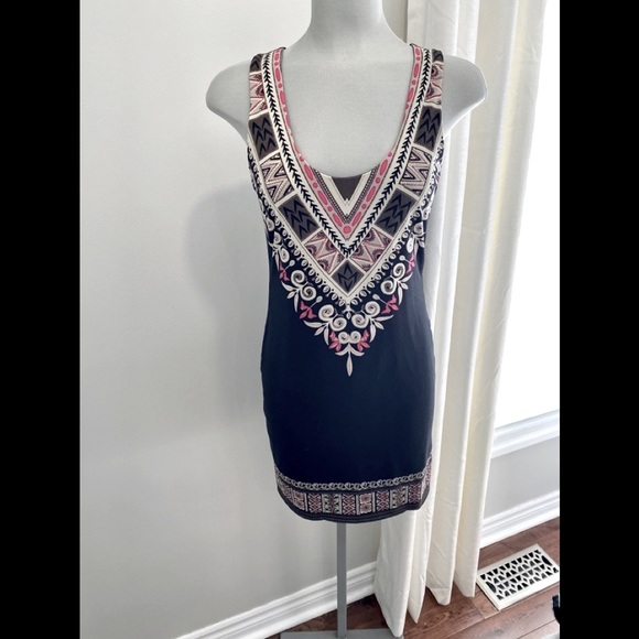 Le Chateau black scoop neck dress size small - Picture 2 of 10